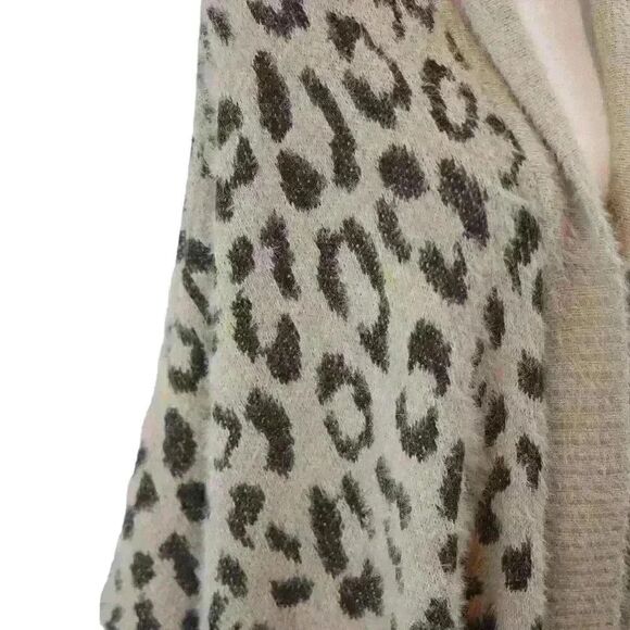 Look By M Cheetah Print Fuzzy Open-Front Cardigan – Size Small - Picture 7 of 8